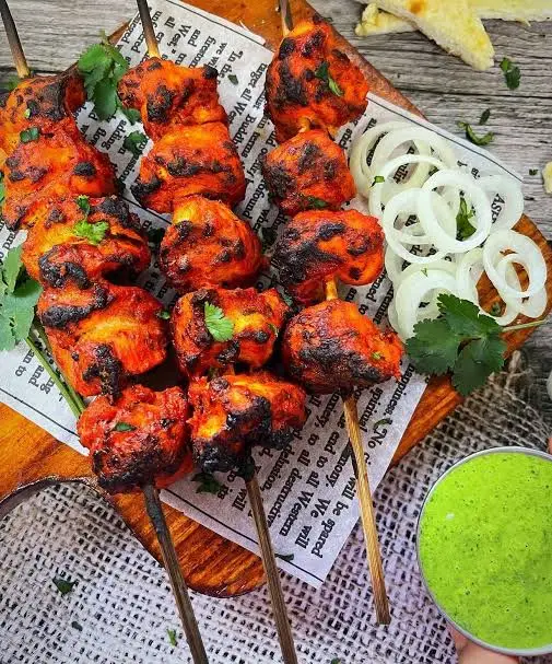 CHICKEN TANDOORI BOTI